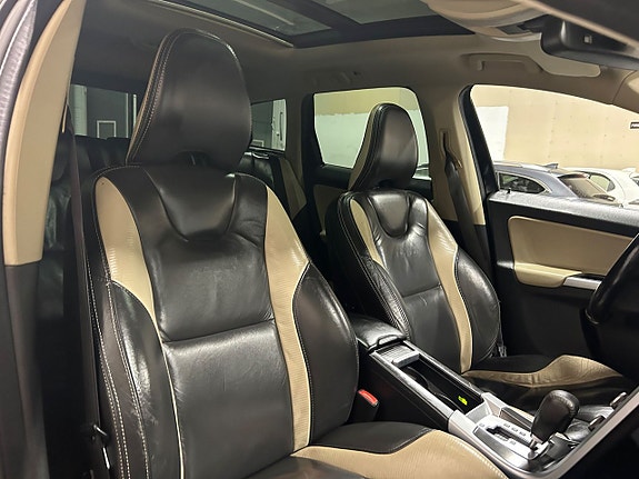 Volvo XC60 14 of 20