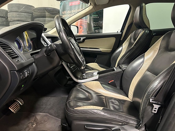 Volvo XC60 16 of 20