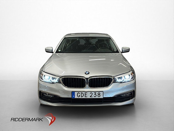 BMW 530e 2 of 5