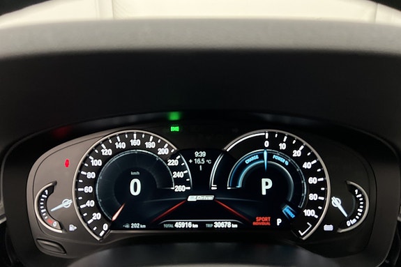 BMW 530e 15 of 30