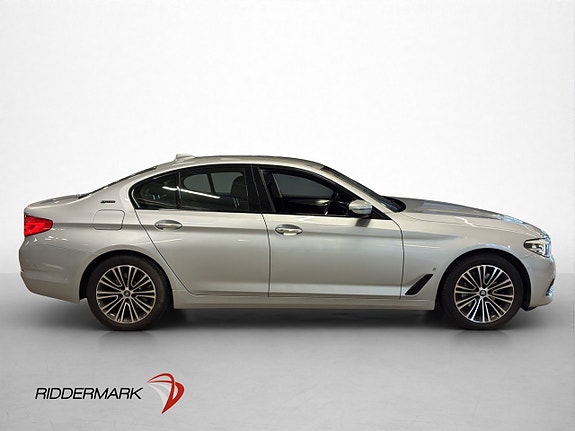 BMW 530e 4 of 5