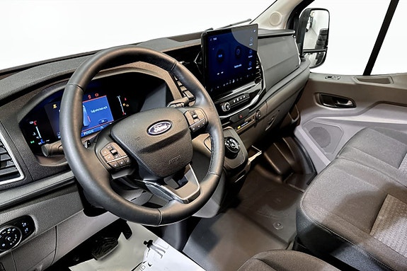 Ford Transit 7 of 11