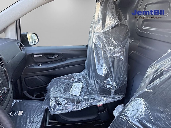 Mercedes-Benz eVito 112 10 of 13