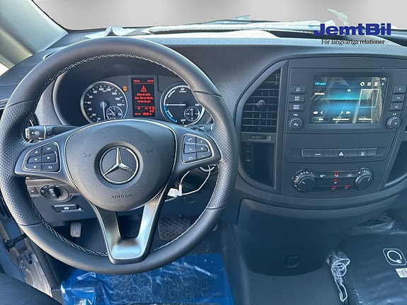 Mercedes-Benz eVito 112 9 of 13