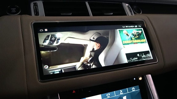 Land Rover Range Rover Sport 7 of 14