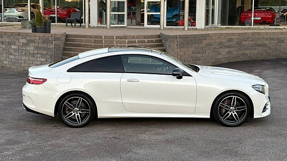 Mercedes-Benz E400 3 of 20