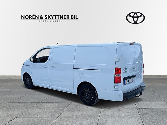 Toyota Proace 2 of 5