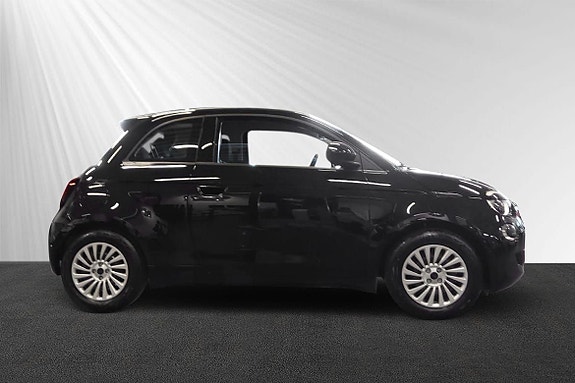 Fiat 500e 2 of 5