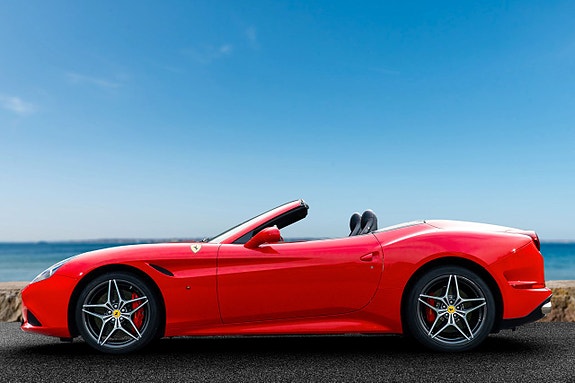 Ferrari California T 2 of 5