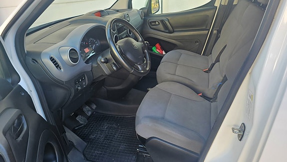 Peugeot Partner 11 of 13