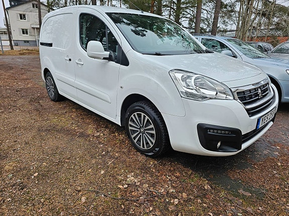 Peugeot Partner 2 of 13