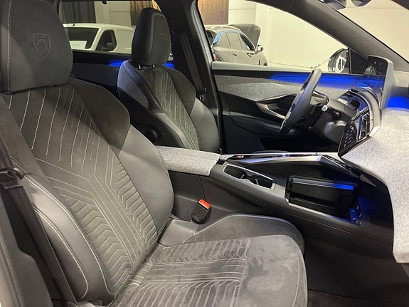 Peugeot e-5008 29 of 29