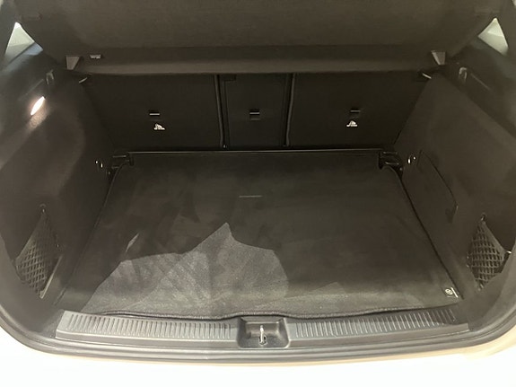 Mercedes-Benz B200 13 of 13