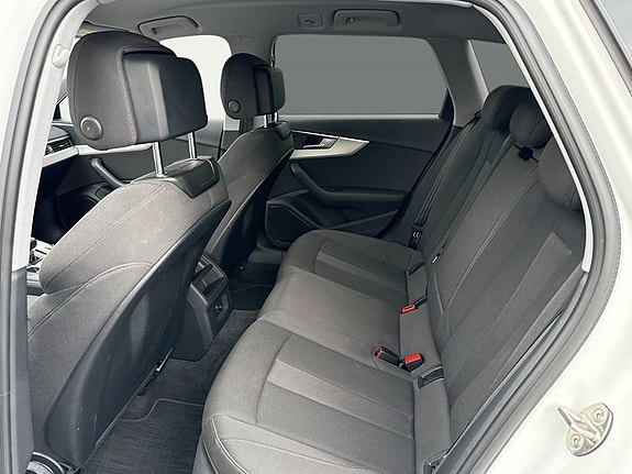 Audi A4 allroad 9 of 12