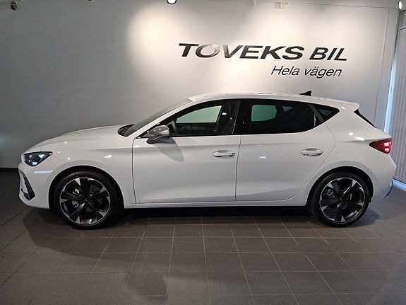 Cupra Leon 2 of 5