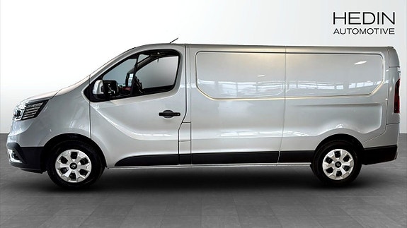 Renault Trafic 6 of 10
