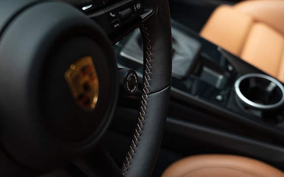 Porsche 911 10 of 15
