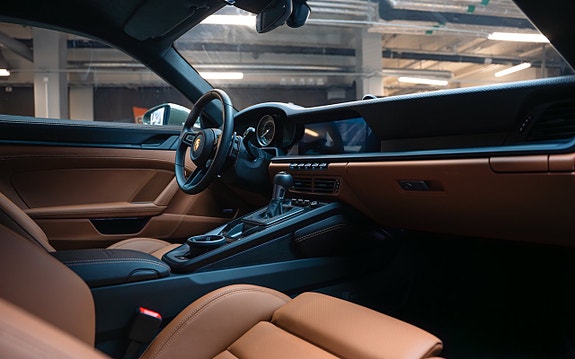 Porsche 911 12 of 15