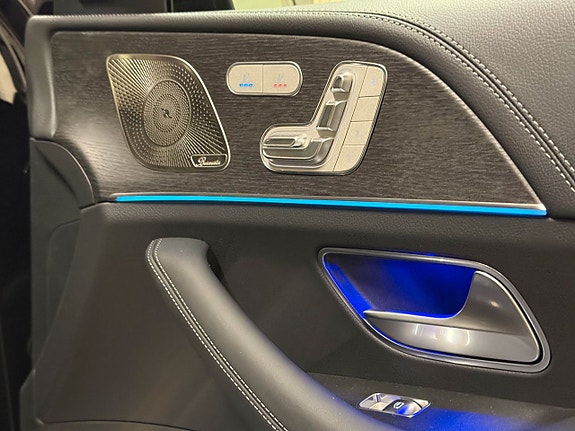 Mercedes-Benz GLE53 18 of 21