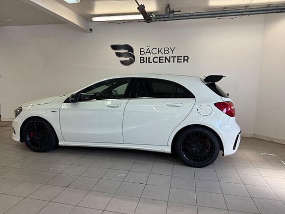 Mercedes-Benz A250 3 of 17