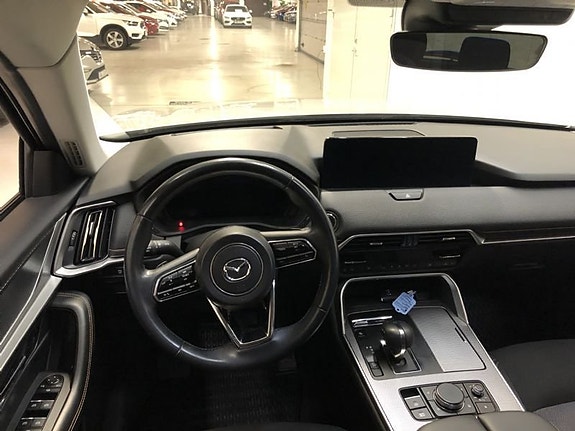 Mazda CX-60 8 of 10