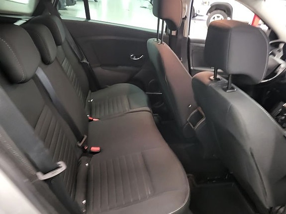 Renault Megane 5 of 10