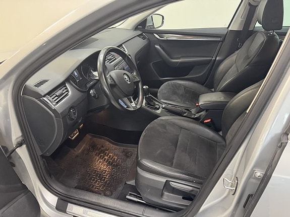 Skoda Octavia Scout 8 of 9