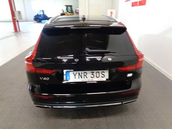 Volvo V60 5 of 10