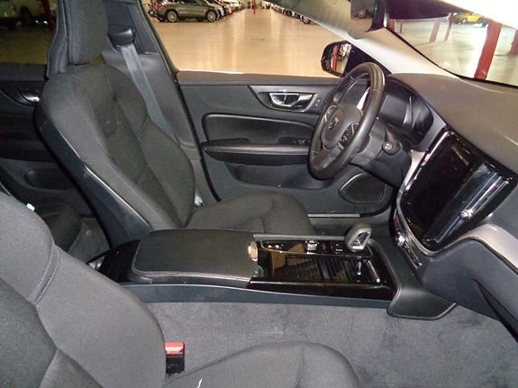 Volvo V60 8 of 10