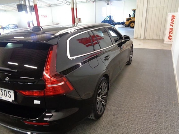 Volvo V60 4 of 10