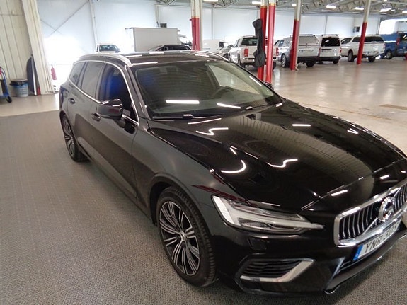 Volvo V60 3 of 10
