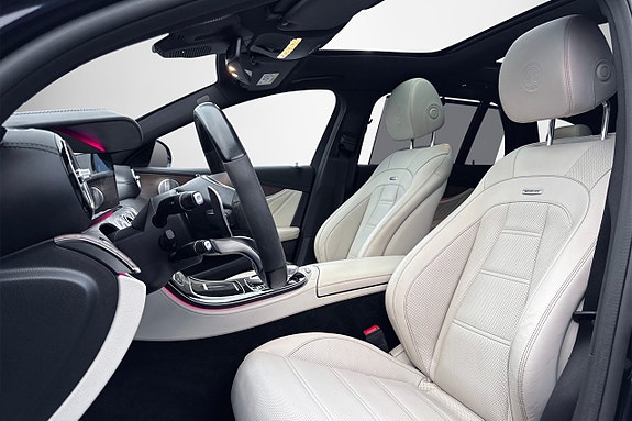 Mercedes-Benz E63 23 of 30