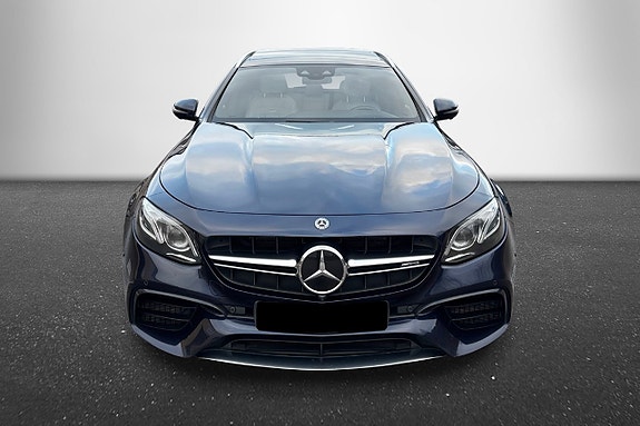 Mercedes-Benz E63 7 of 30