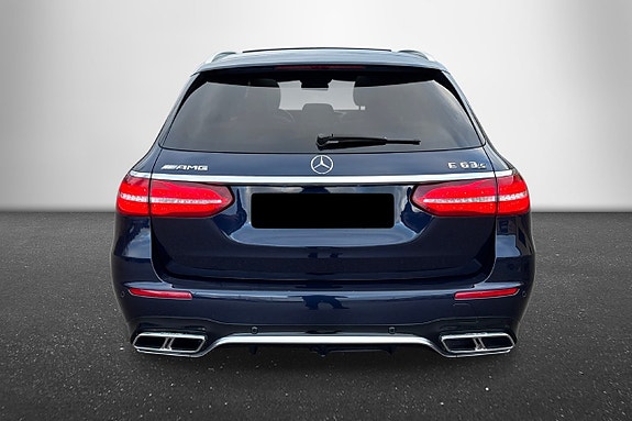 Mercedes-Benz E63 9 of 30