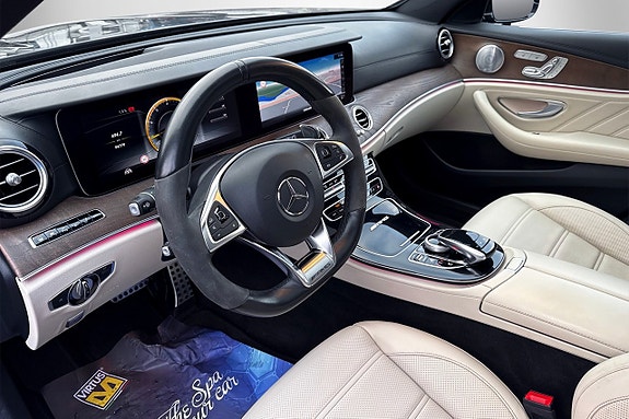 Mercedes-Benz E63 21 of 30