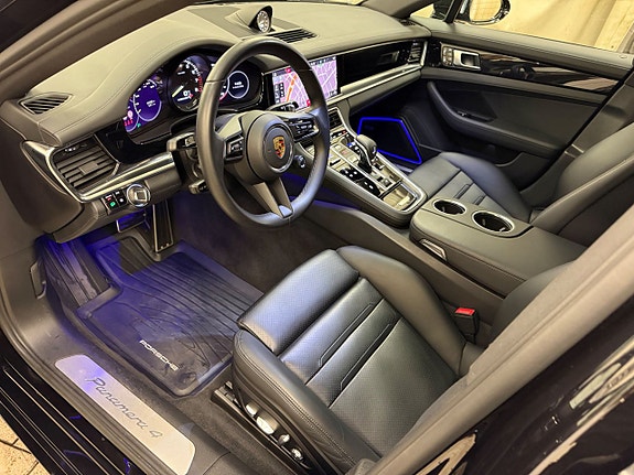 Porsche Panamera 4 7 of 18