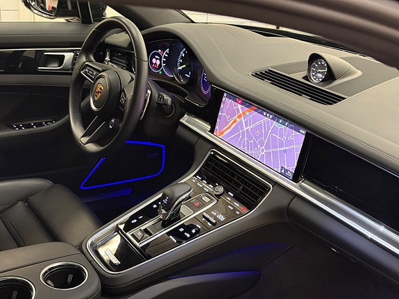 Porsche Panamera 4 15 of 18