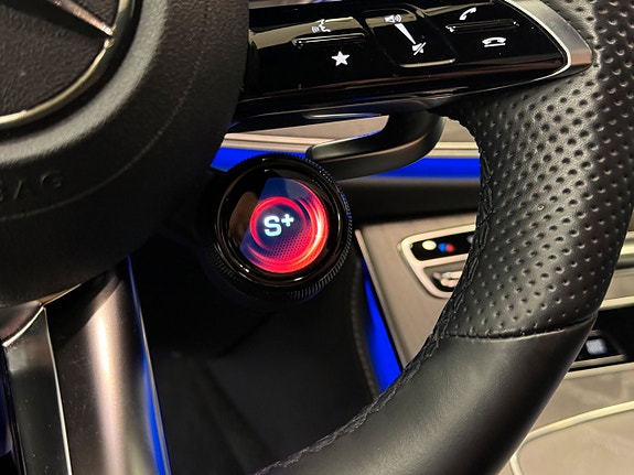 Mercedes-Benz CLS53 24 of 26