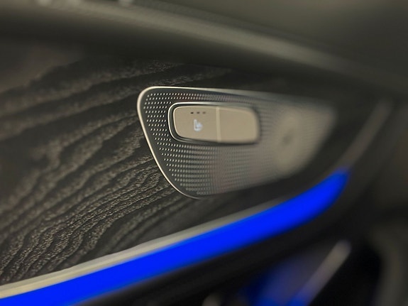 Mercedes-Benz CLS53 13 of 26