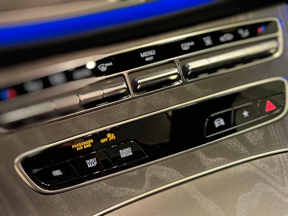 Mercedes-Benz CLS53 16 of 26