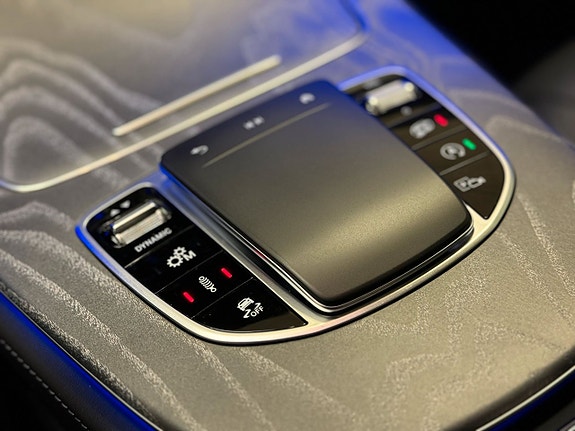 Mercedes-Benz CLS53 17 of 26