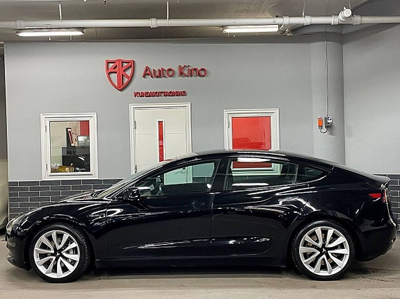 Tesla Model 3 2 of 18