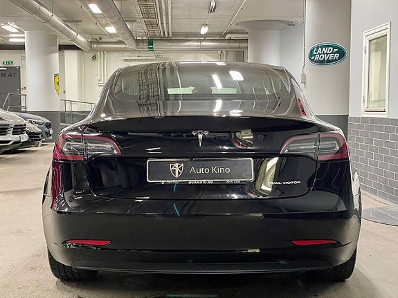 Tesla Model 3 5 of 18