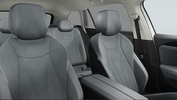 Volkswagen Passat 12 of 18