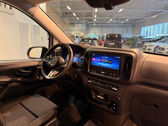 Mercedes-Benz eVito 112 10 of 14