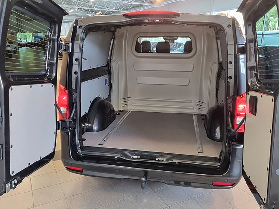 Mercedes-Benz Vito 119 4 of 5