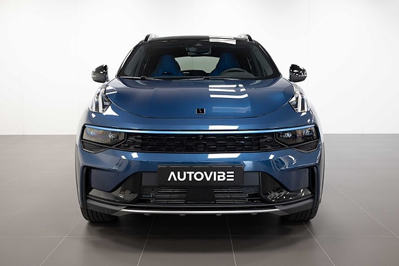 Lynk & Co 01 5 of 30