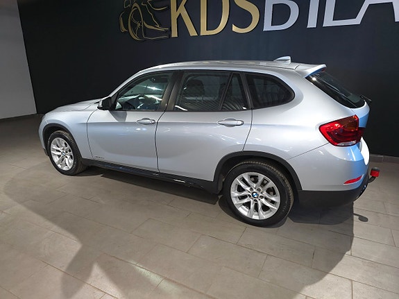 BMW X1 3 of 5