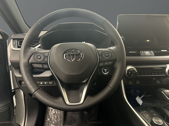 Toyota RAV4 11 of 22