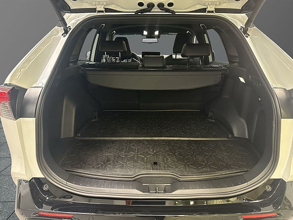 Toyota RAV4 12 of 22